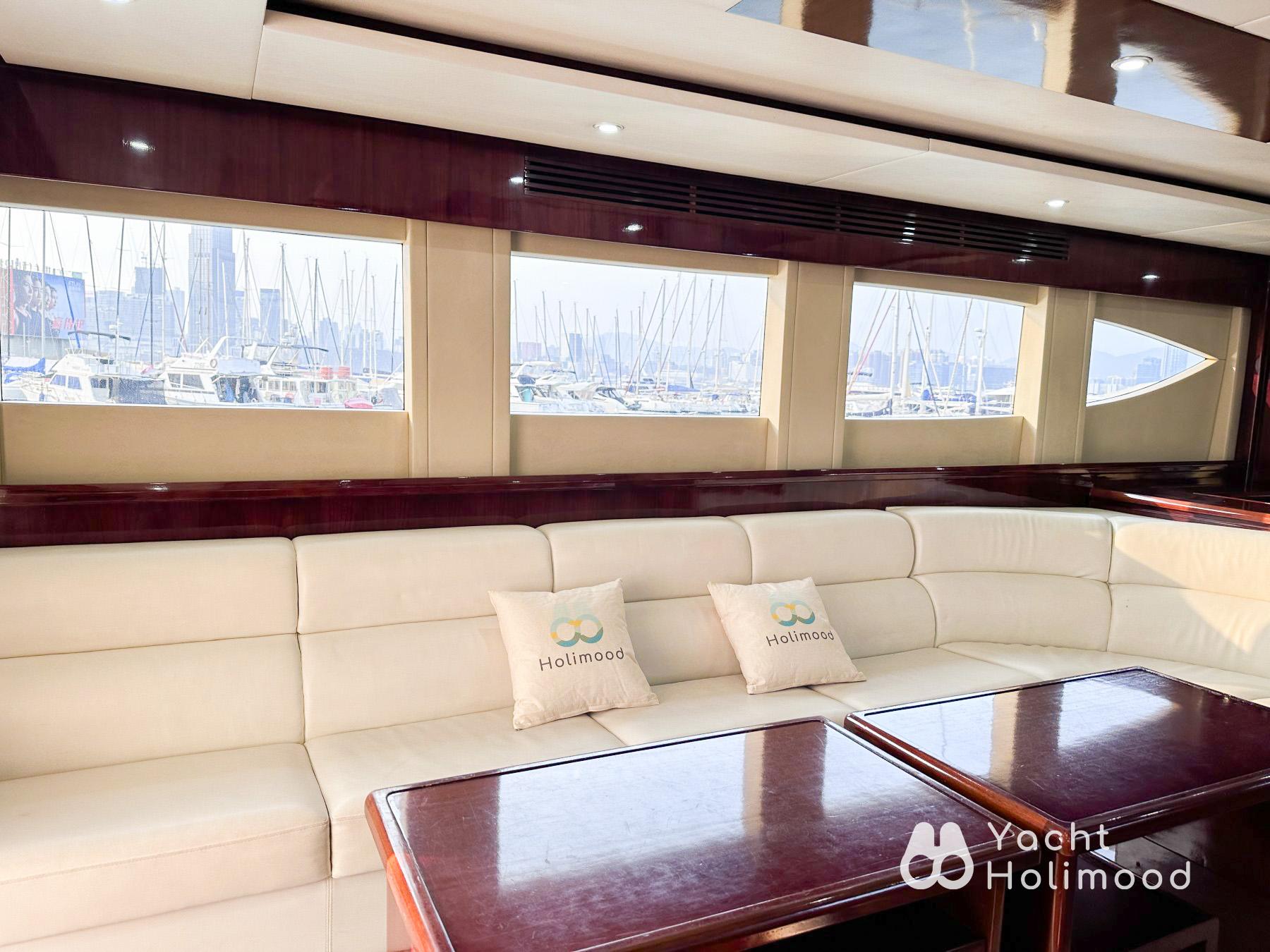 AE01 Large Luxury Yacht 14