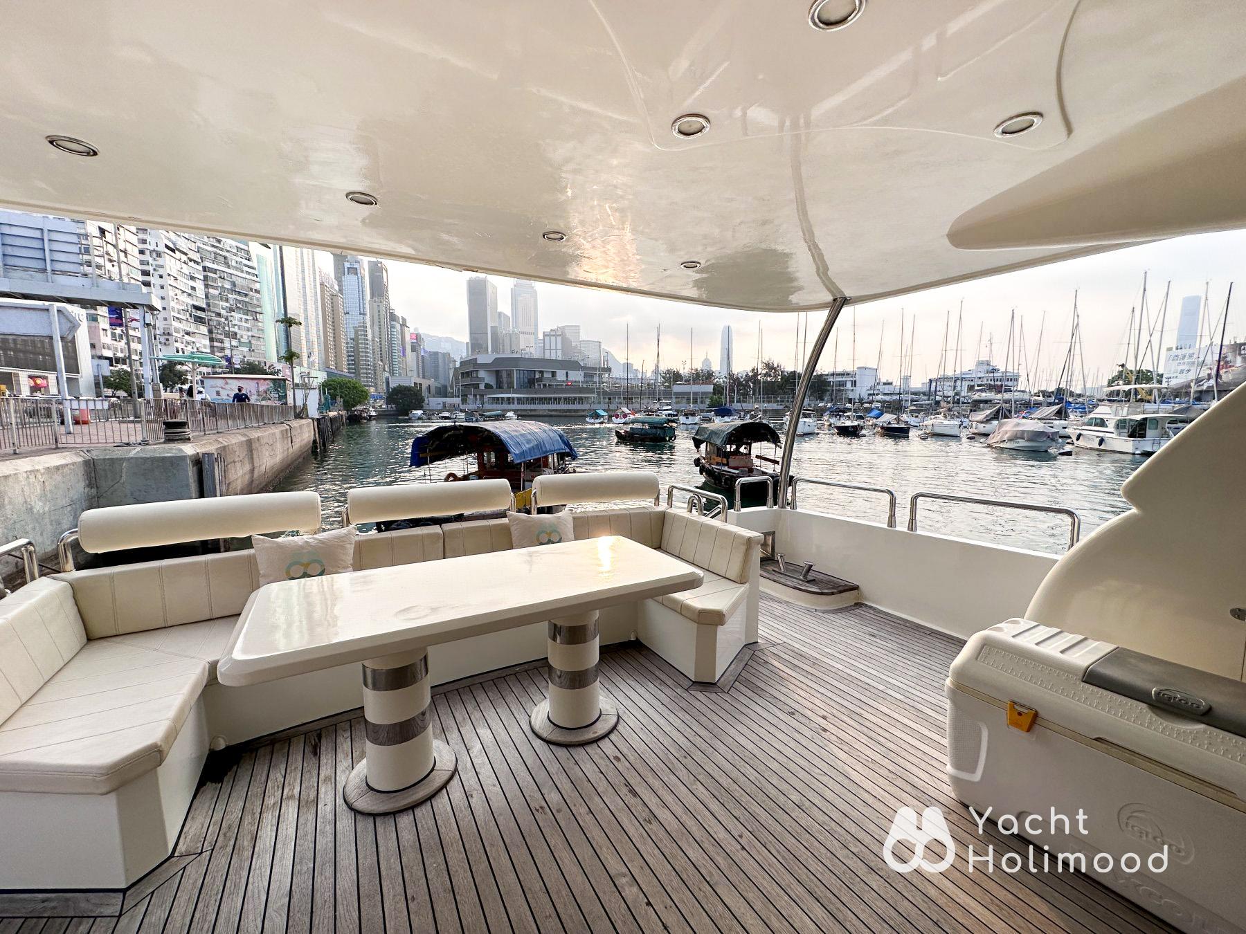 AE01 Large Luxury Yacht 11