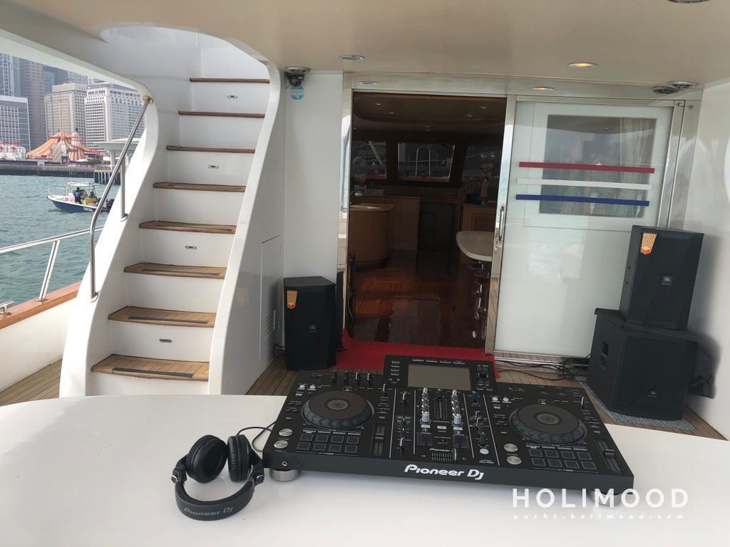 LE02 City Cruiser with Disc & DJ system, a Sea Club in Victoria Harbour! 13