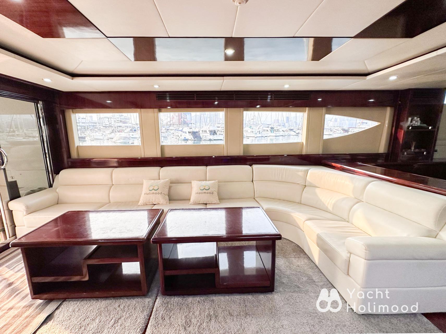 AE01 Large Luxury Yacht 6