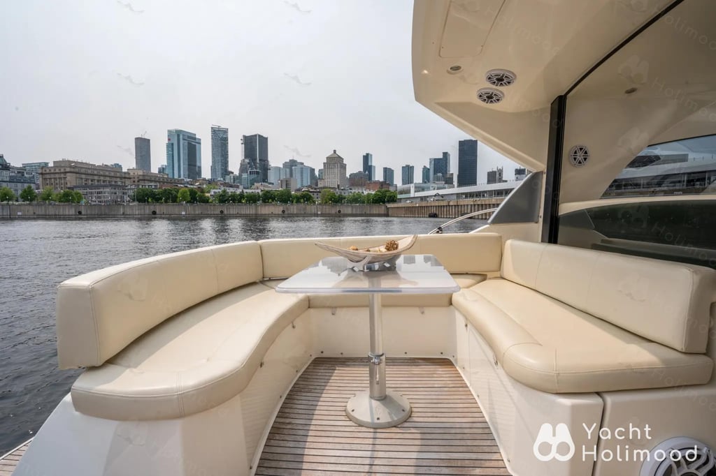 MT03 Yacht Charter Service 4