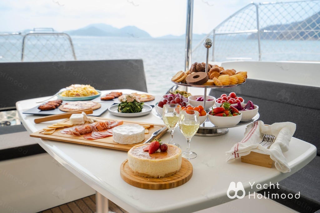 SL01 Catamaran Charter Package 4/8 hrs (Include water toy) 28