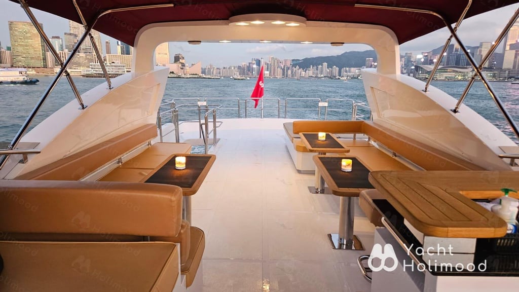 ME01 Tailor-made 92-Fleet Luxury Yacht service (with 6 Staff Members Serving) 21