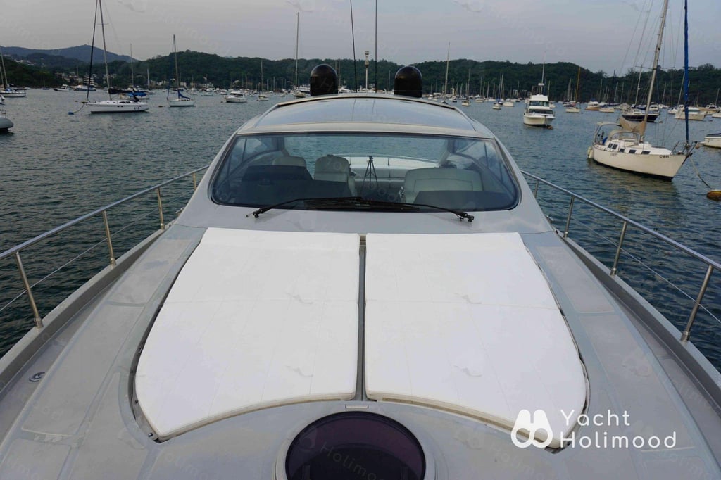 NW04 City Day Charter Luxury Yacht 5