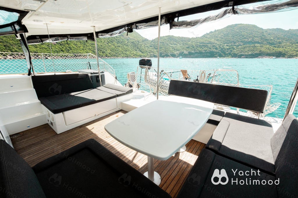 SL01 Catamaran Charter Package 4/8 hrs (Include water toy) 16