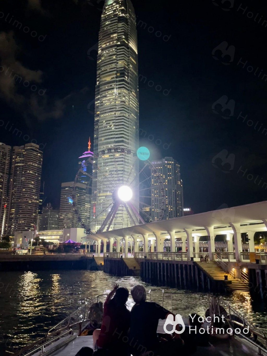 SL11 夜间市区派对王｜夜游维港 / 钓墨鱼游艇｜经典游艇甲板够大 12