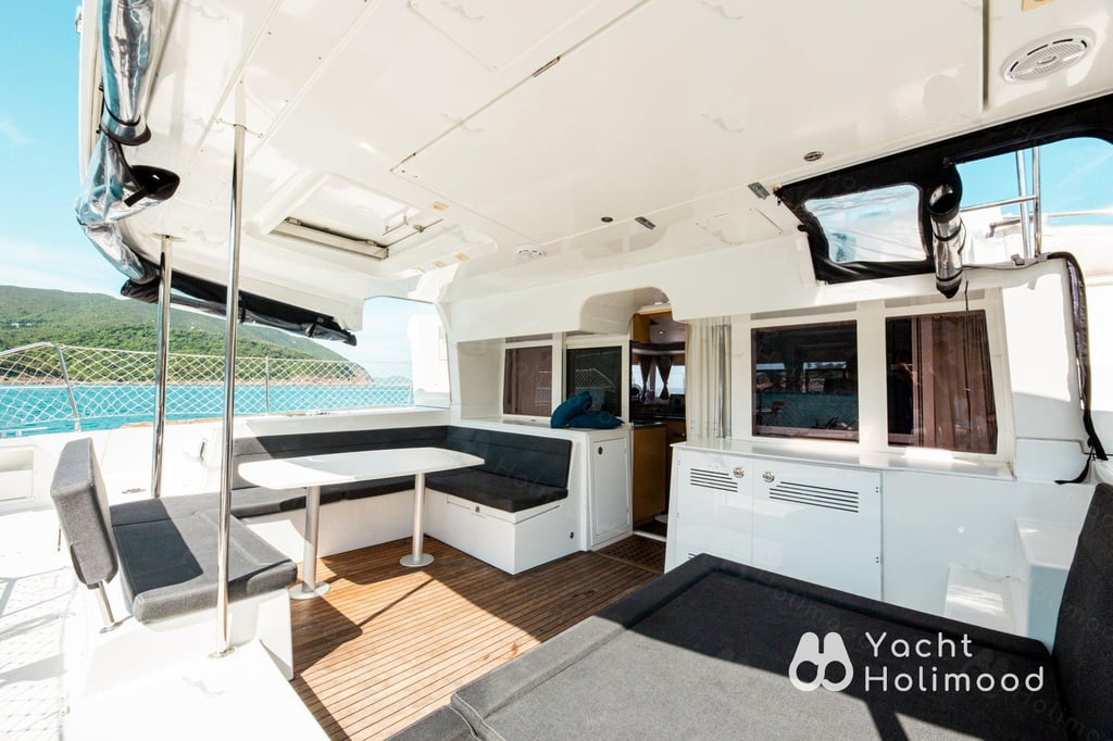SL01 Catamaran Charter Package 4/8 hrs (Include water toy) 12