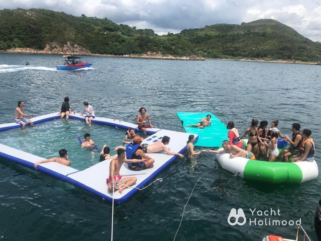 RW03 Sai Kung Day Charter Cruiser with Free Water Activities 11