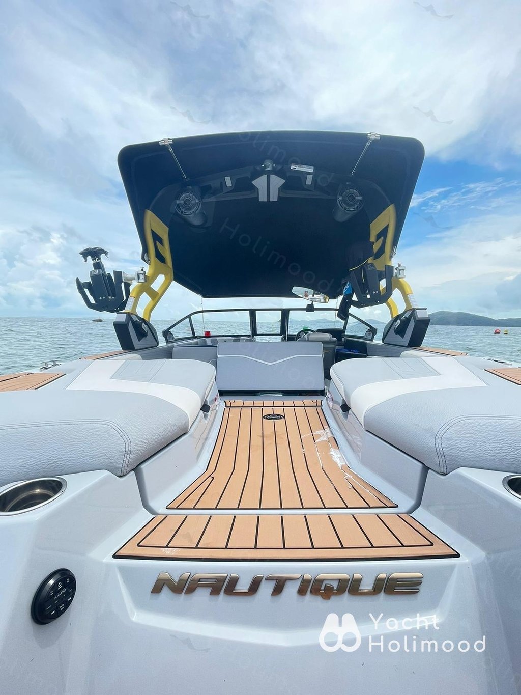 DD02 [三小時起] 大嶼山罕有 Nautique G23 Wakesurf 沙灘直接登船  8