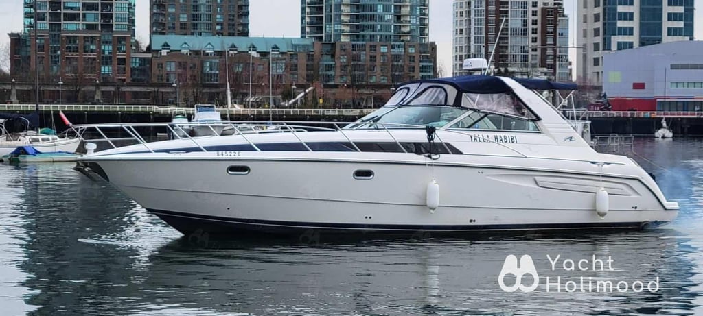 YALLA HABIBI 4 Hour Yacht Charter 1