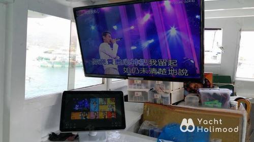 SA01 晚间4小时游艇出租 (可加船上即煮海鲜大餐） 22