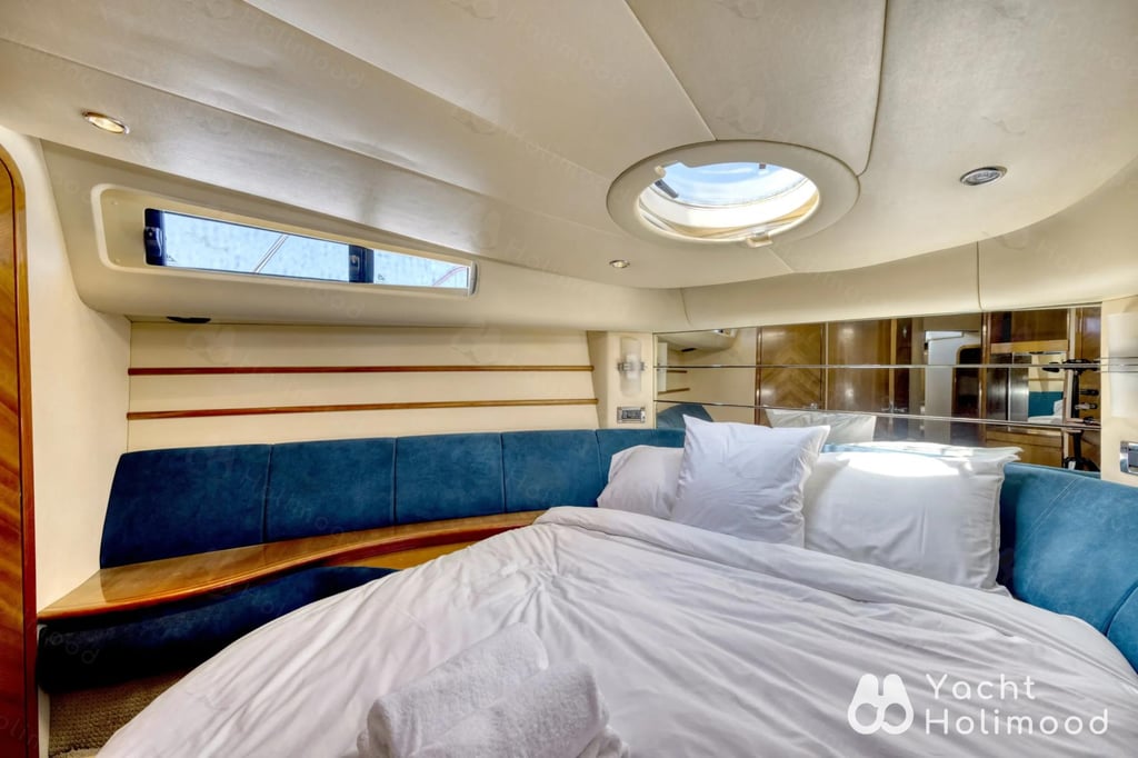 MT02 Yacht Charter Service 6