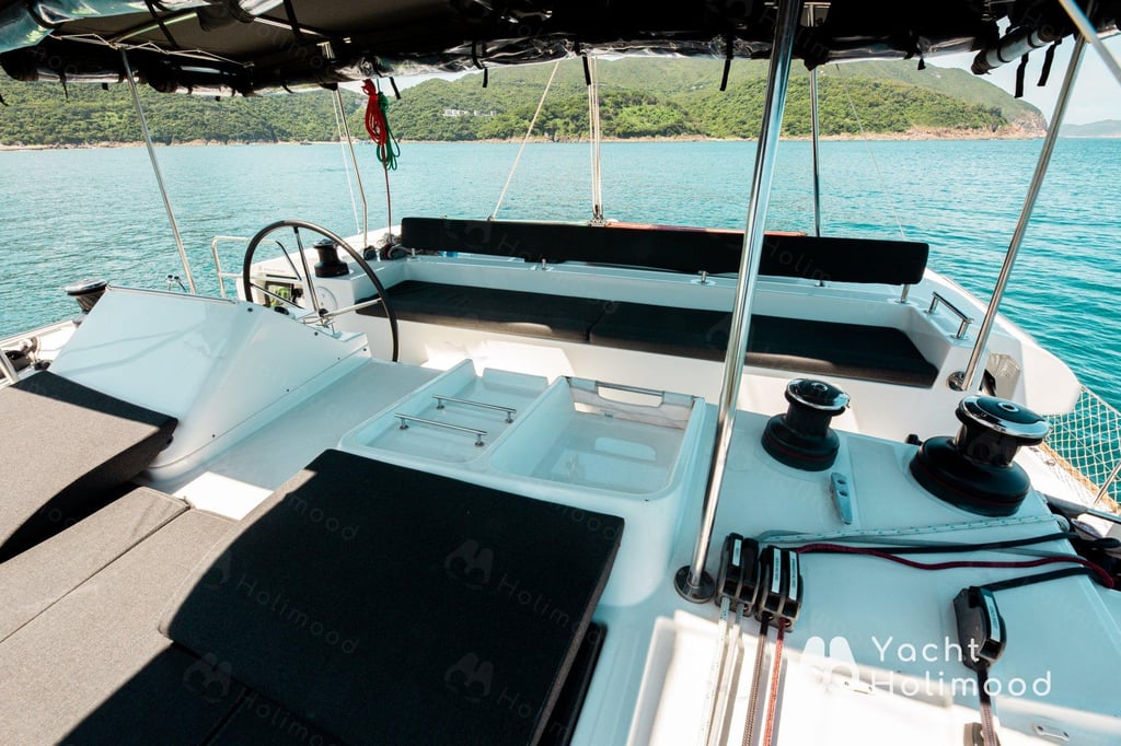 SL01 Catamaran Charter Package 4/8 hrs (Include water toy) 7