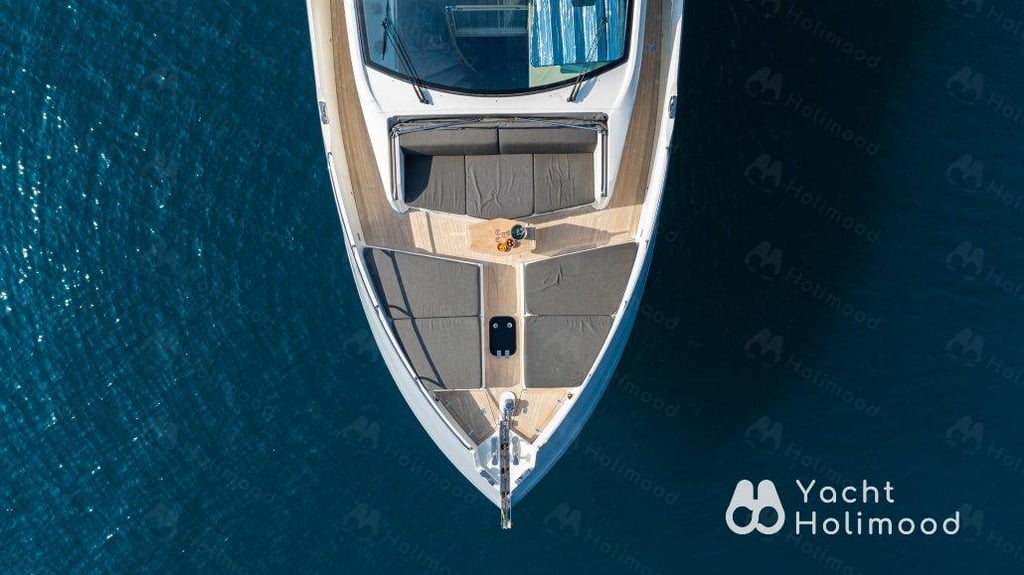 AM02 頂級歐洲NUMARINE 62 FLY 4小時遊艇體驗 | 透光感大型客廳 | 室外影院  2