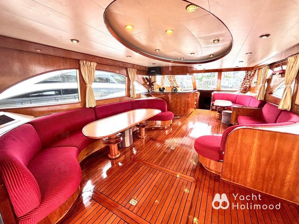 IE01 70'' Cruiser (Cuttlefish Fishing/ Harbour Night Cruies, Sofa Area) 8
