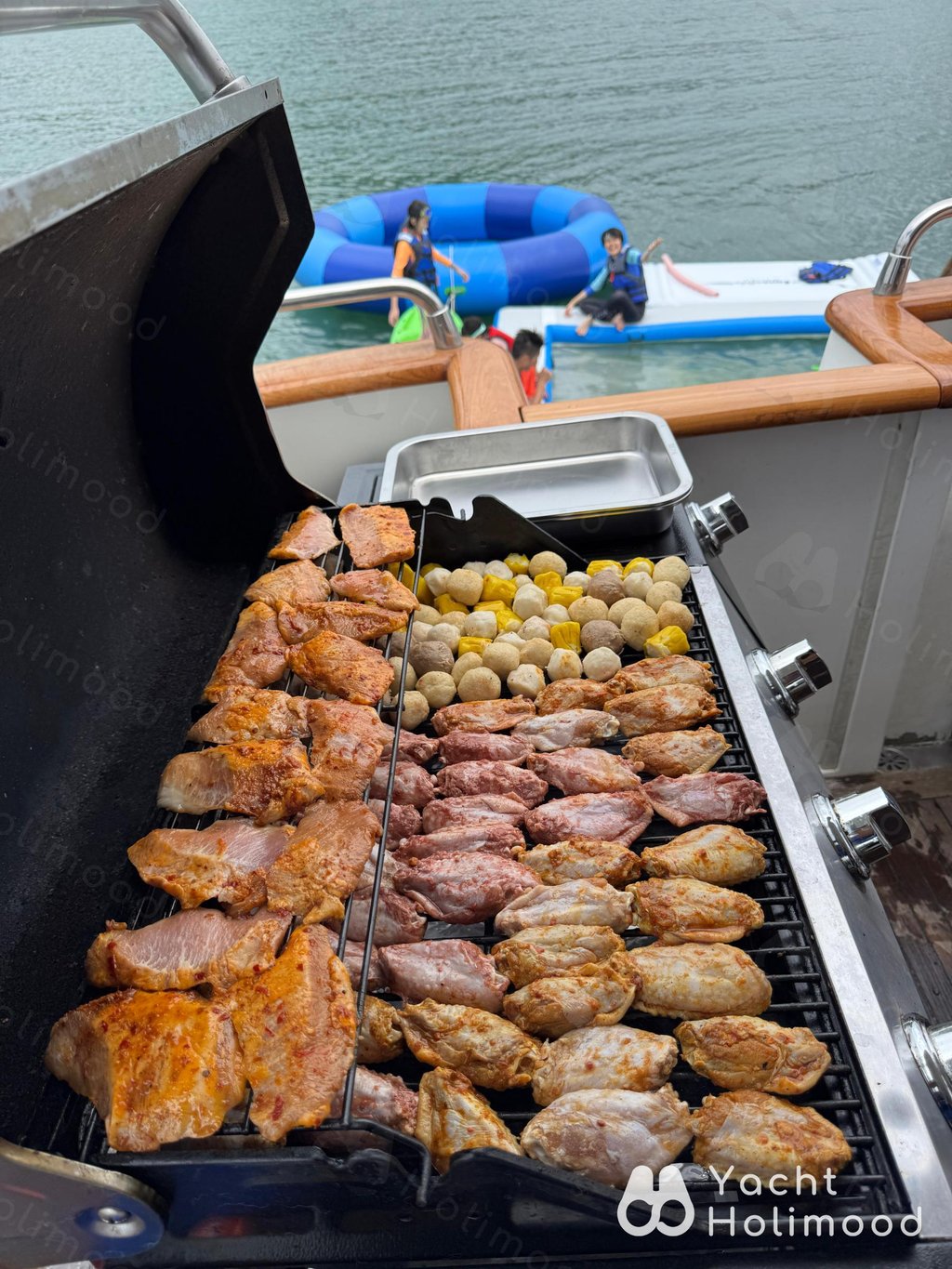 ES01 西貢日間82呎豪華遊艇遊船河【包含午餐、燒烤BBQ及多款免費水上玩具】 14
