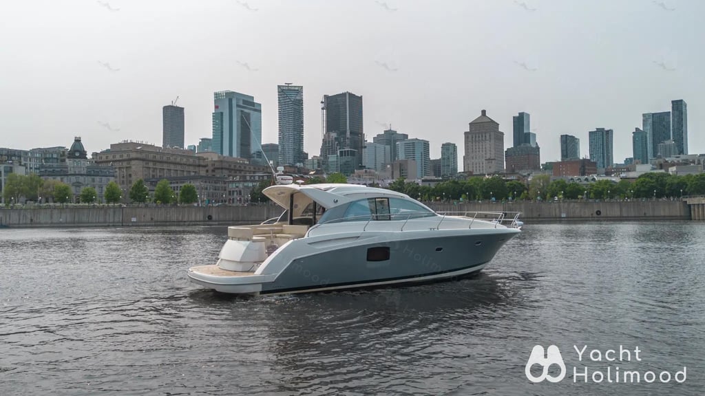 MT03 Yacht Charter Service 2