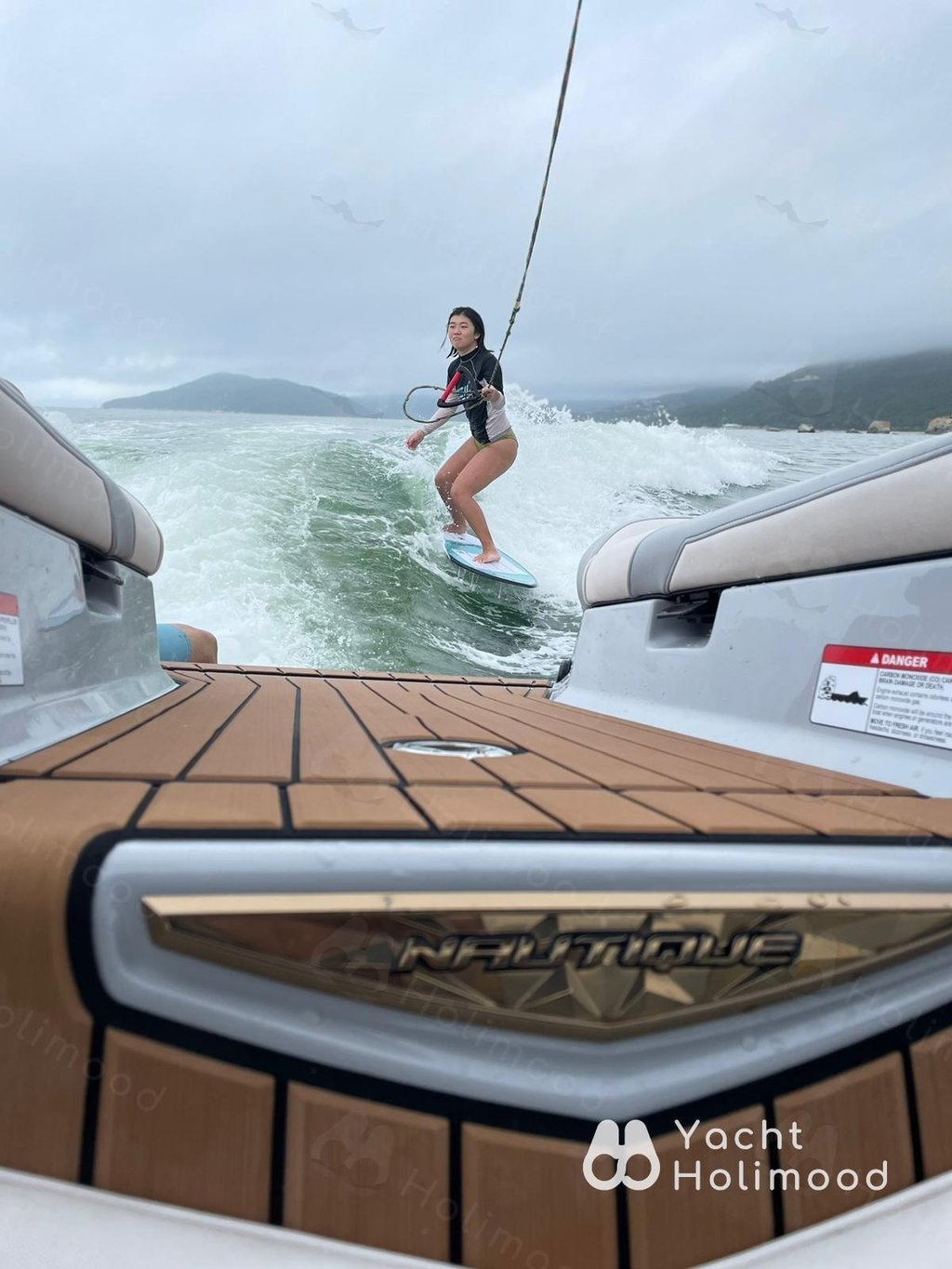 DD02 [三小時起] 大嶼山罕有 Nautique G23 Wakesurf 沙灘直接登船  25