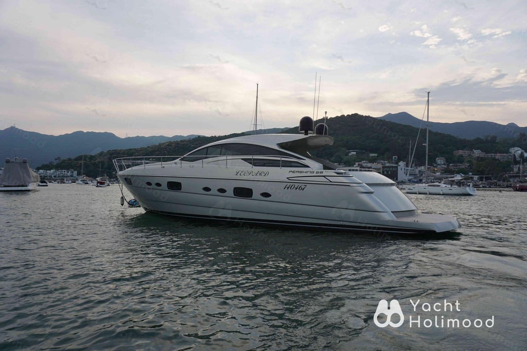 NW04 City Day Charter Luxury Yacht 7