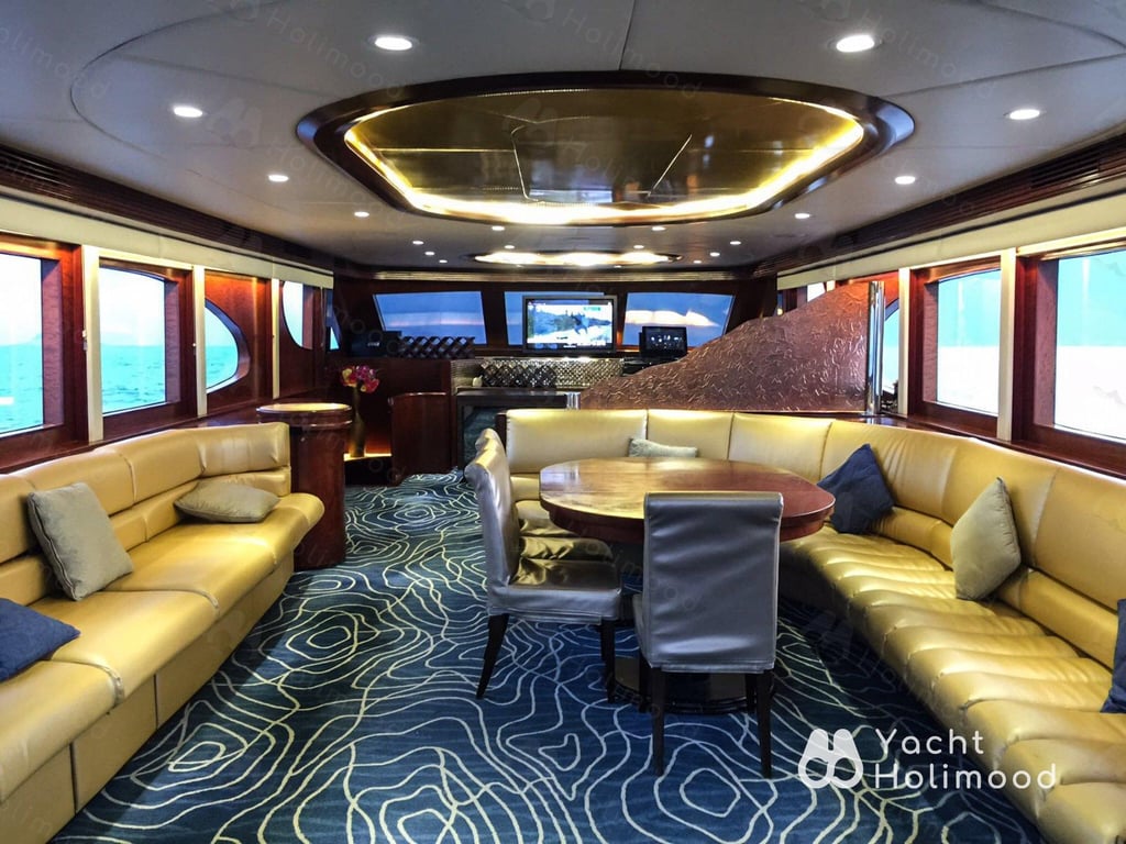 HF02 Night Charter Cruiser 3