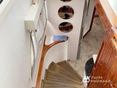 SL02 [王牌] 经典游艇全包套餐 (送餐饮及水上玩具，丰富奖品!!) 32