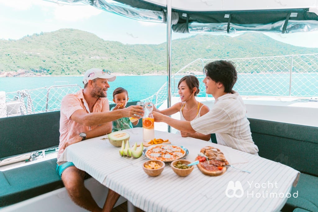 SL01 Catamaran Charter Package 4/8 hrs (Include water toy) 9