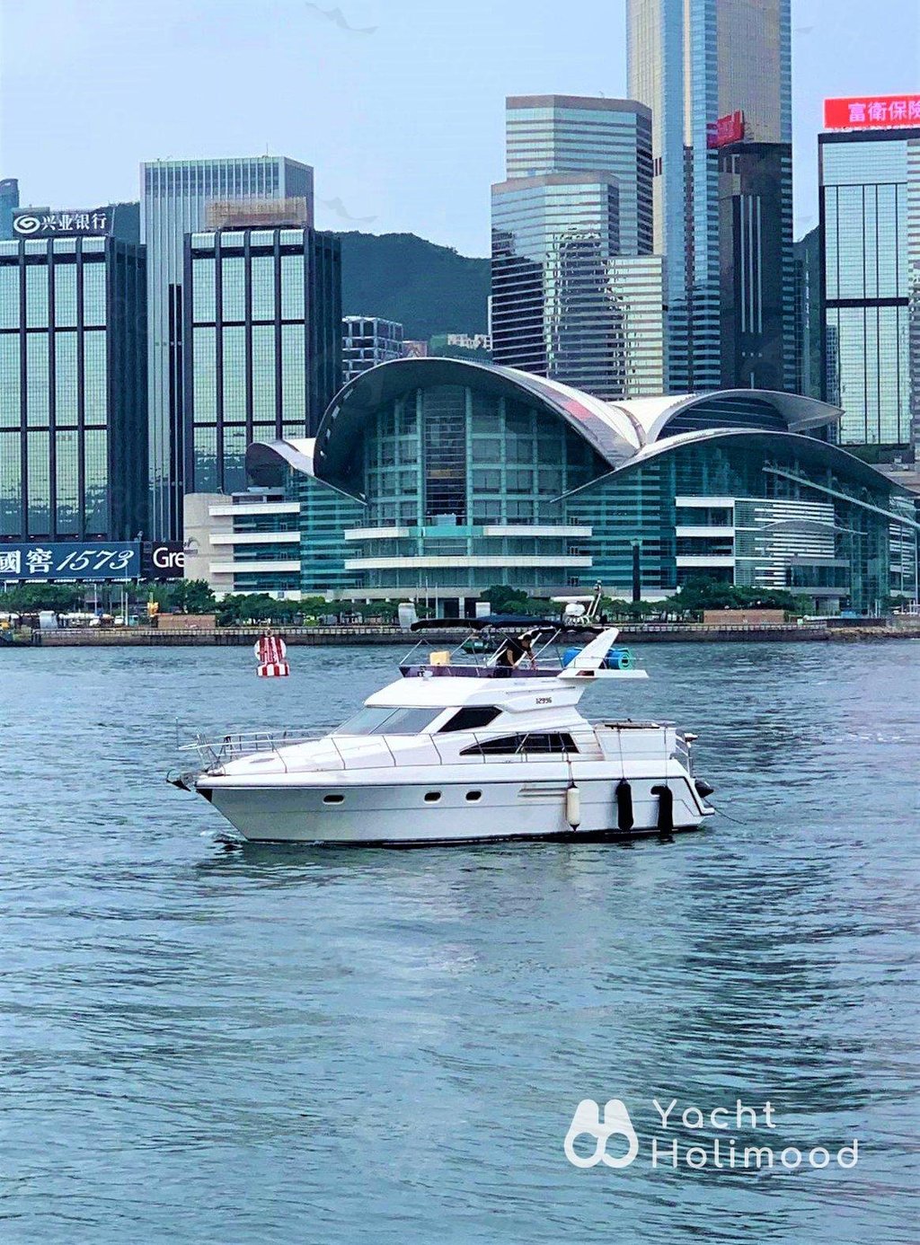 AA01 小型游艇日间船河（中环 / 尖沙咀上落，包水上活动） 11