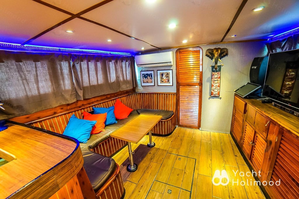 MA01 西貢遊艇4小時Party Room（可釣墨魚） 6