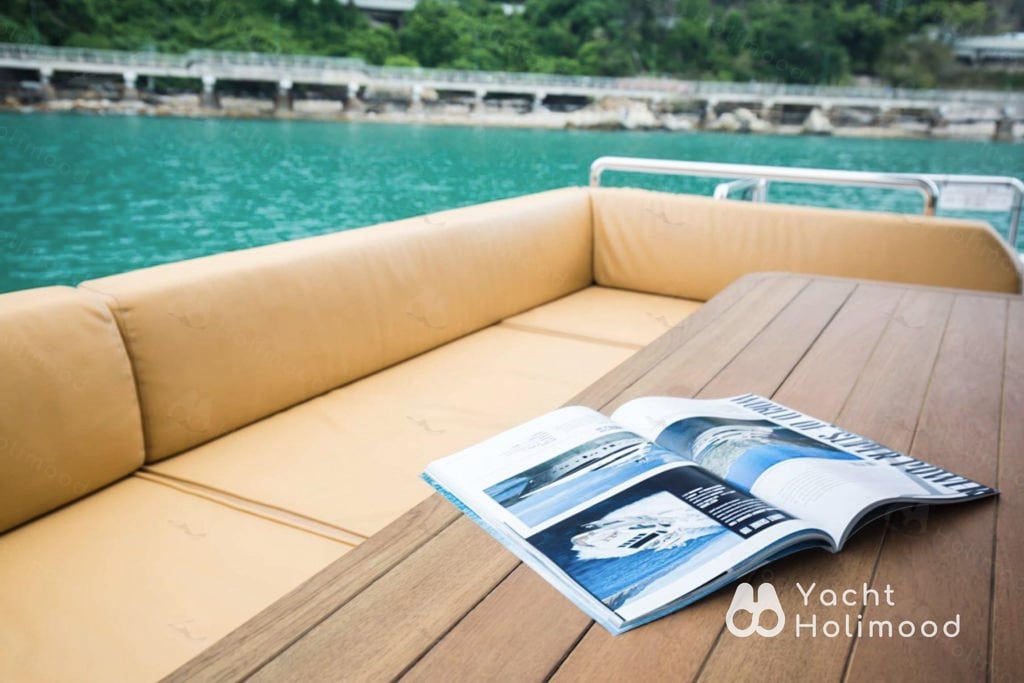 ME01 Tailor-made 92-Fleet Luxury Yacht service (with 6 Staff Members Serving) 49