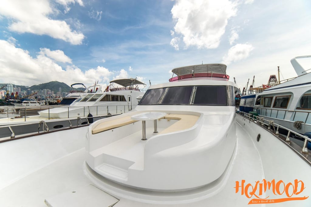 KY01 Jumbo Party Boat Day Rental (With Bar Table, Reheat Facilities) 6