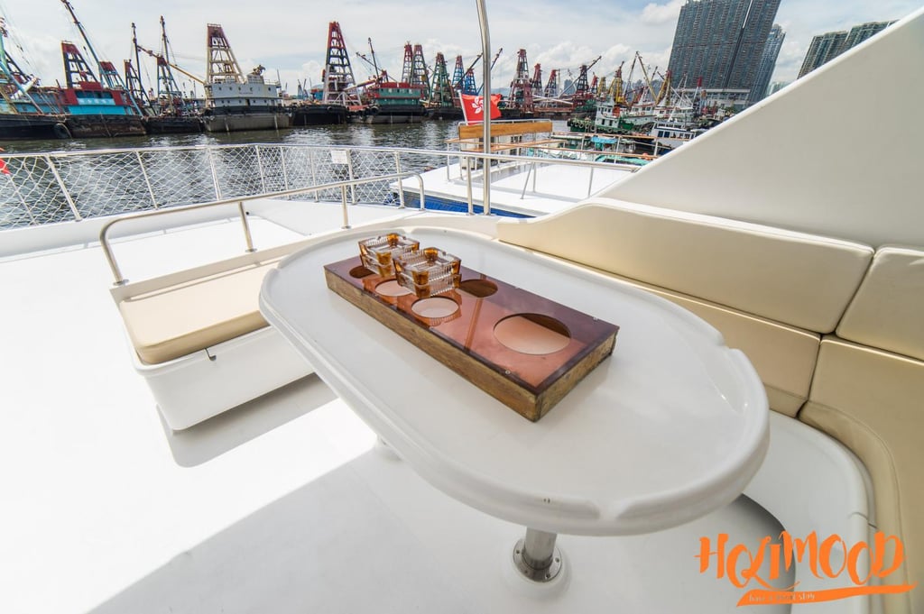 KY01 Jumbo Party Boat Day Rental (With Bar Table, Reheat Facilities) 10