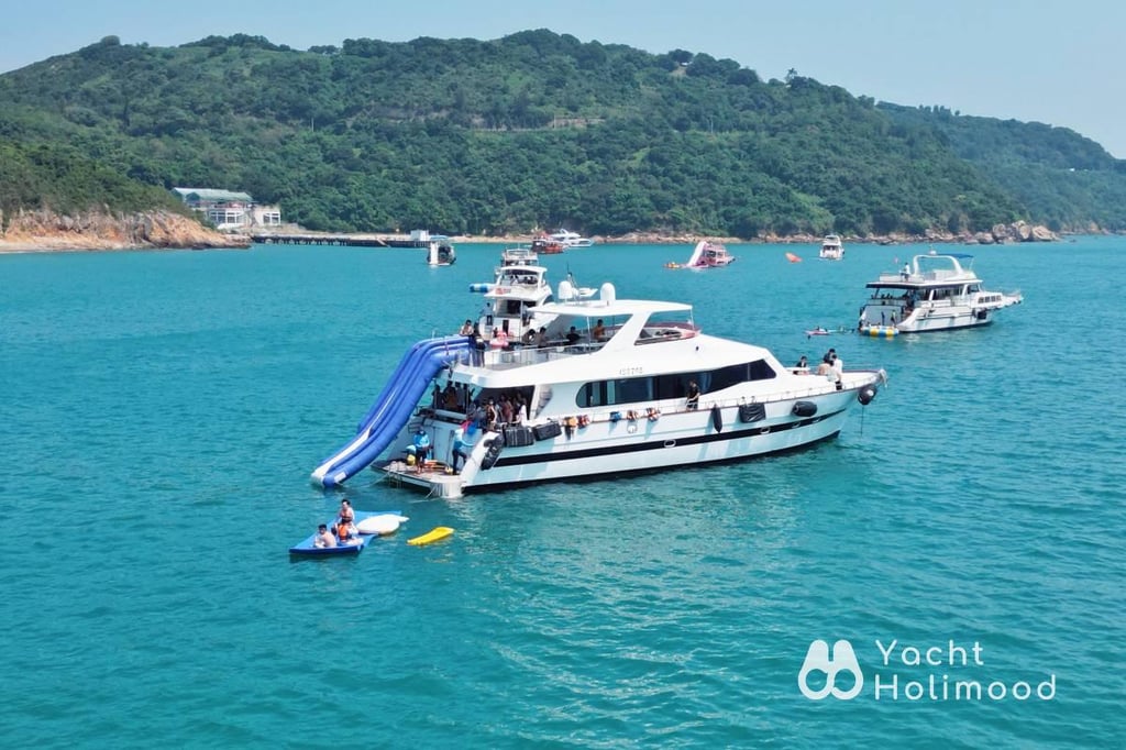 KY01 Jumbo Party Boat Day Rental (With Bar Table, Reheat Facilities) 2