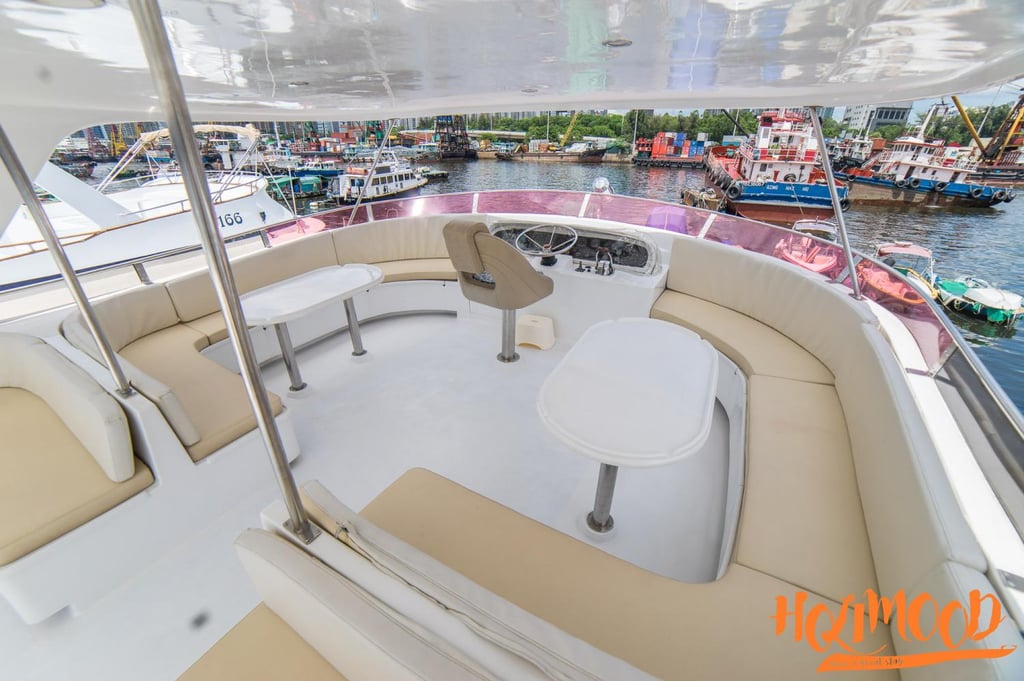 KY01 Jumbo Party Boat Day Rental (With Bar Table, Reheat Facilities) 8