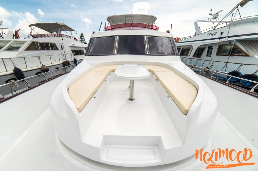 KY01 Jumbo Party Boat Day Rental (With Bar Table, Reheat Facilities) 5