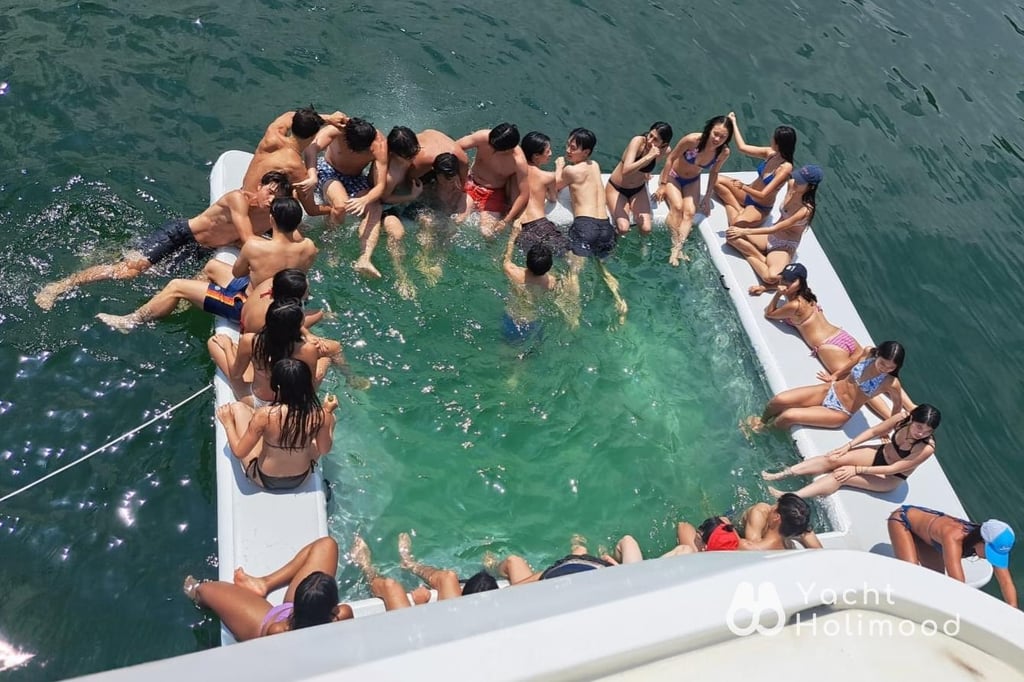 KY01 Jumbo Party Boat Day Rental (With Bar Table, Reheat Facilities) 14