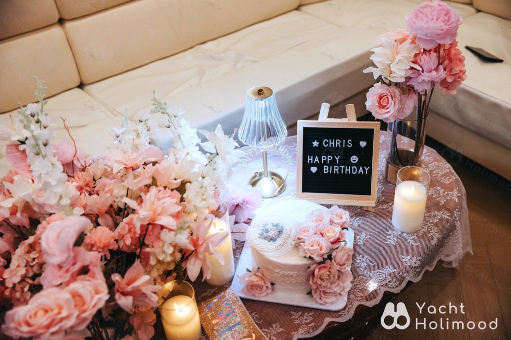HC02 [Signature] 海上生日派對 | 唯美粉紅佈置 | 199朵玫瑰 | 晚餐及飲品 2