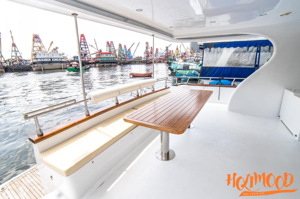 KY01 Jumbo Party Boat Day Rental (With Bar Table, Reheat Facilities) 23