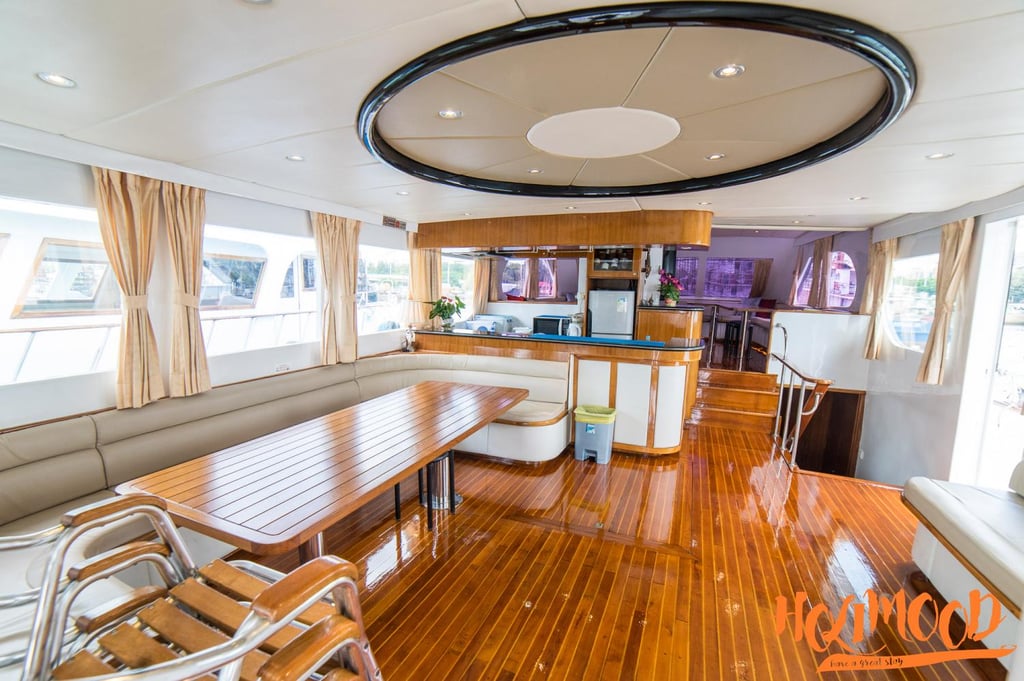 KY01 Jumbo Party Boat Day Rental (With Bar Table, Reheat Facilities) 15