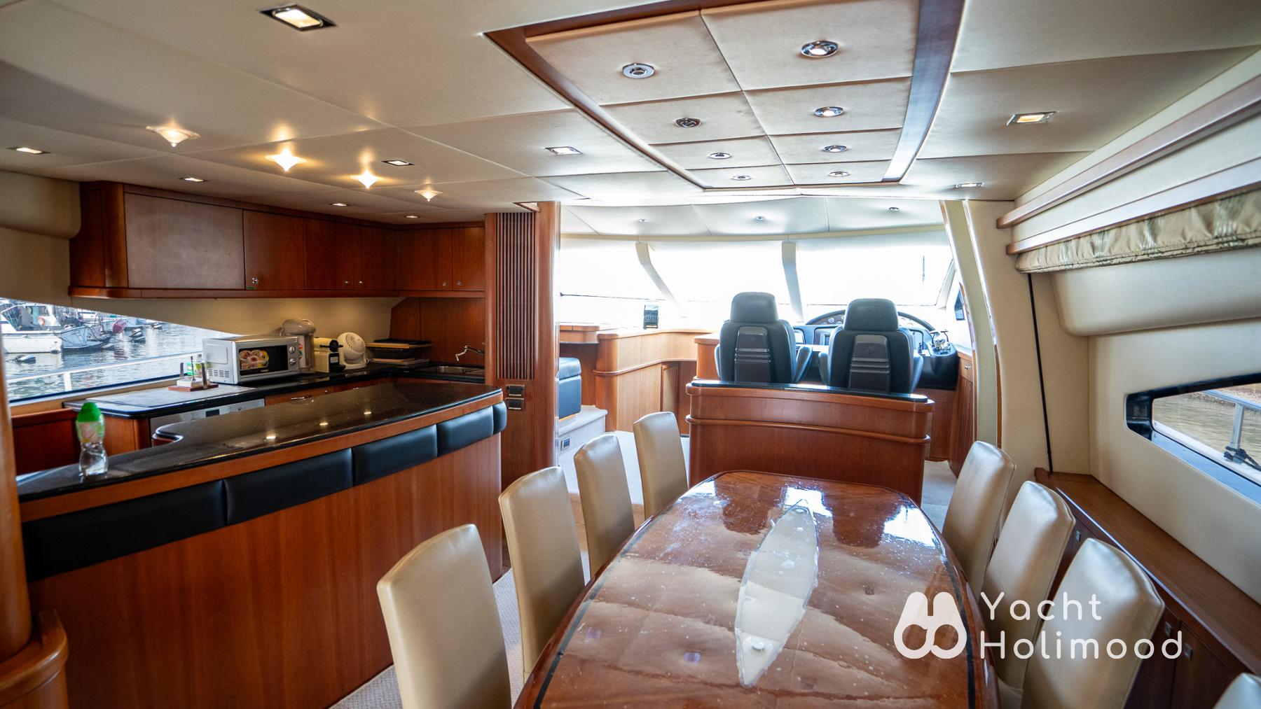 SL06 Luxury British Yacht Tailor Made Charter (6 hr up)  11