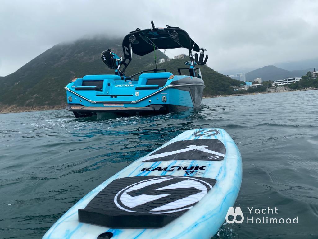 LE05 Southern District Repulse Bay, Deep Water Bay, Lamma Island - Brand Speedboat for Wakesurf, available for following yacht for parties  4