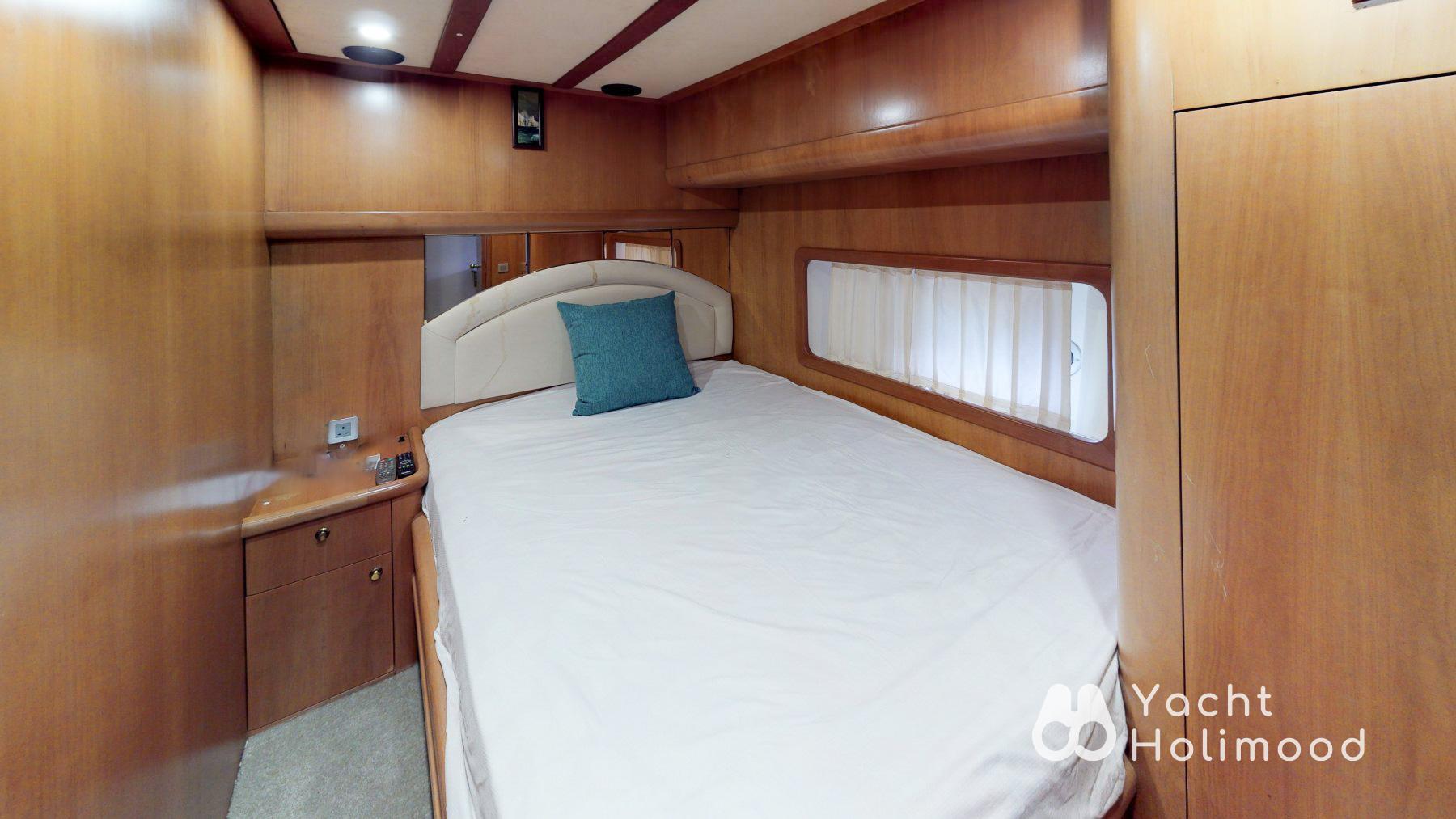 CP04 [王牌系列] 豪華西式遊艇全包限定套餐 (到會, 飲品, 水上彈床及浮毯) 低至$599/位起 12