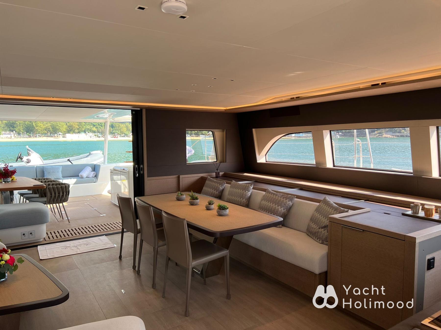 SI02 Brand New, Ultra-Spacious Lagoon 67 Custom Yacht Experience 12