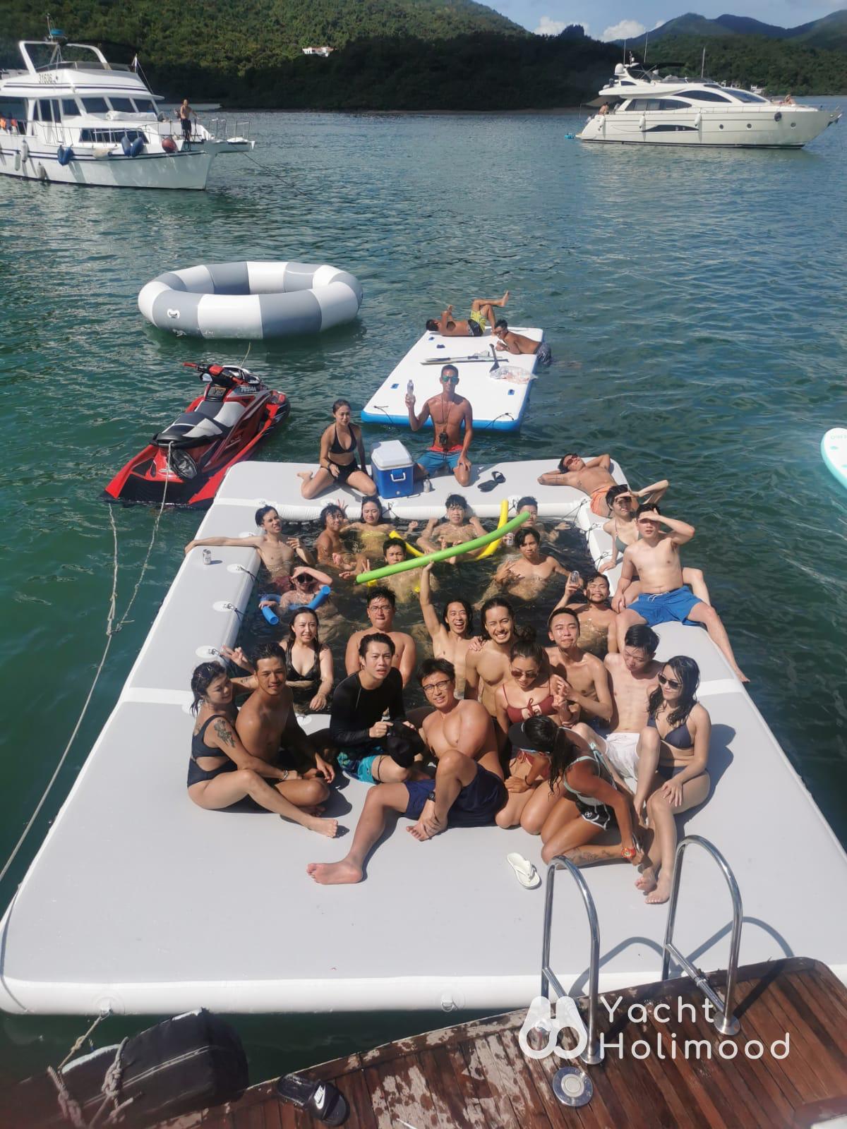 BC01 Cruiser - Night Charter/ Squid Fishing + $1000 for Seafood & Dinner 5