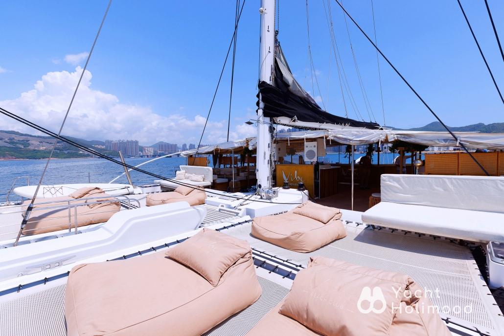 AM05 78-feet luxury catamaran VIBE 4-hour experience | Floating Beach Club | Perfect for corporate events and large parties 8