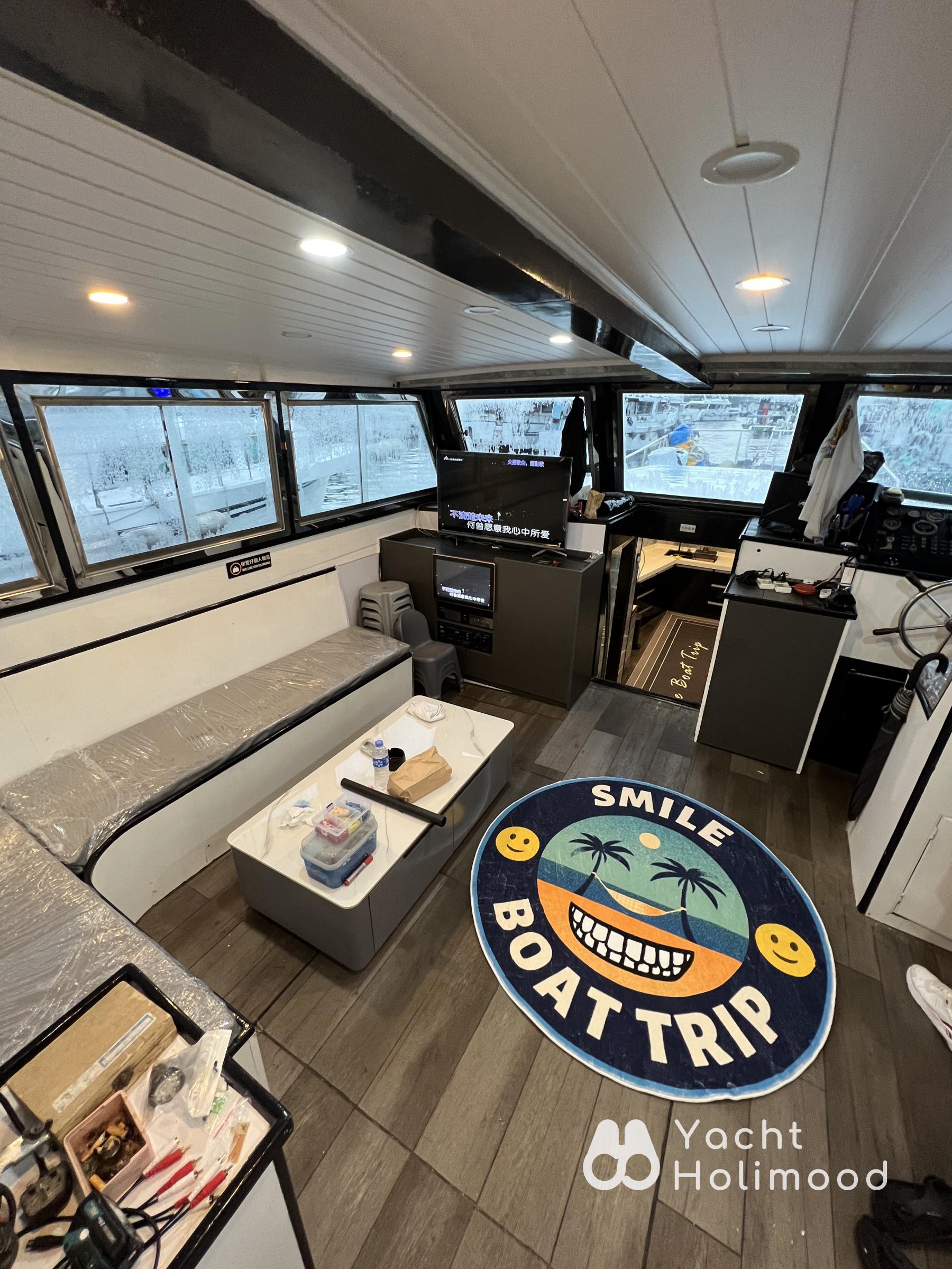 LL01 Sai Kung Junk Boat Night Charter / Squid Fishing 5