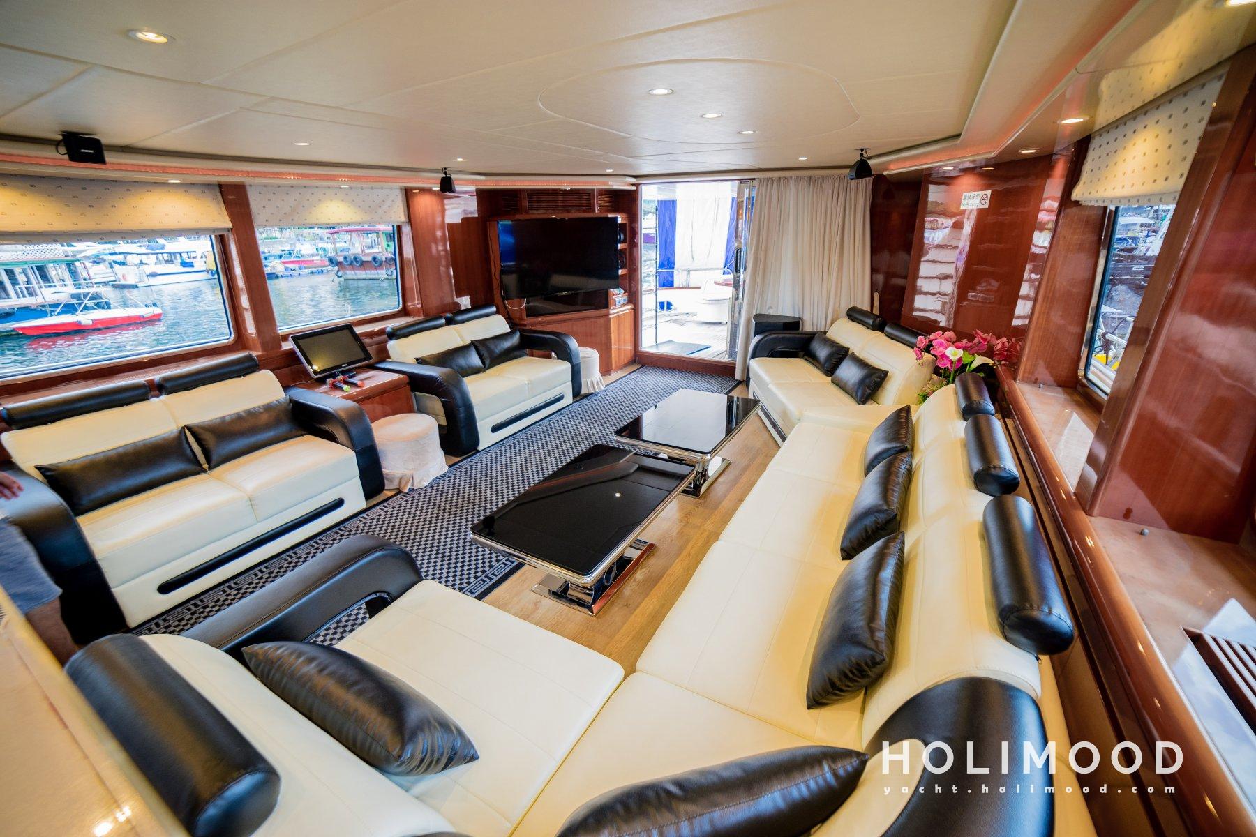 AD01 Luxury Yacht Day Charter (BBQ & Swimming Pool Options Available)  10