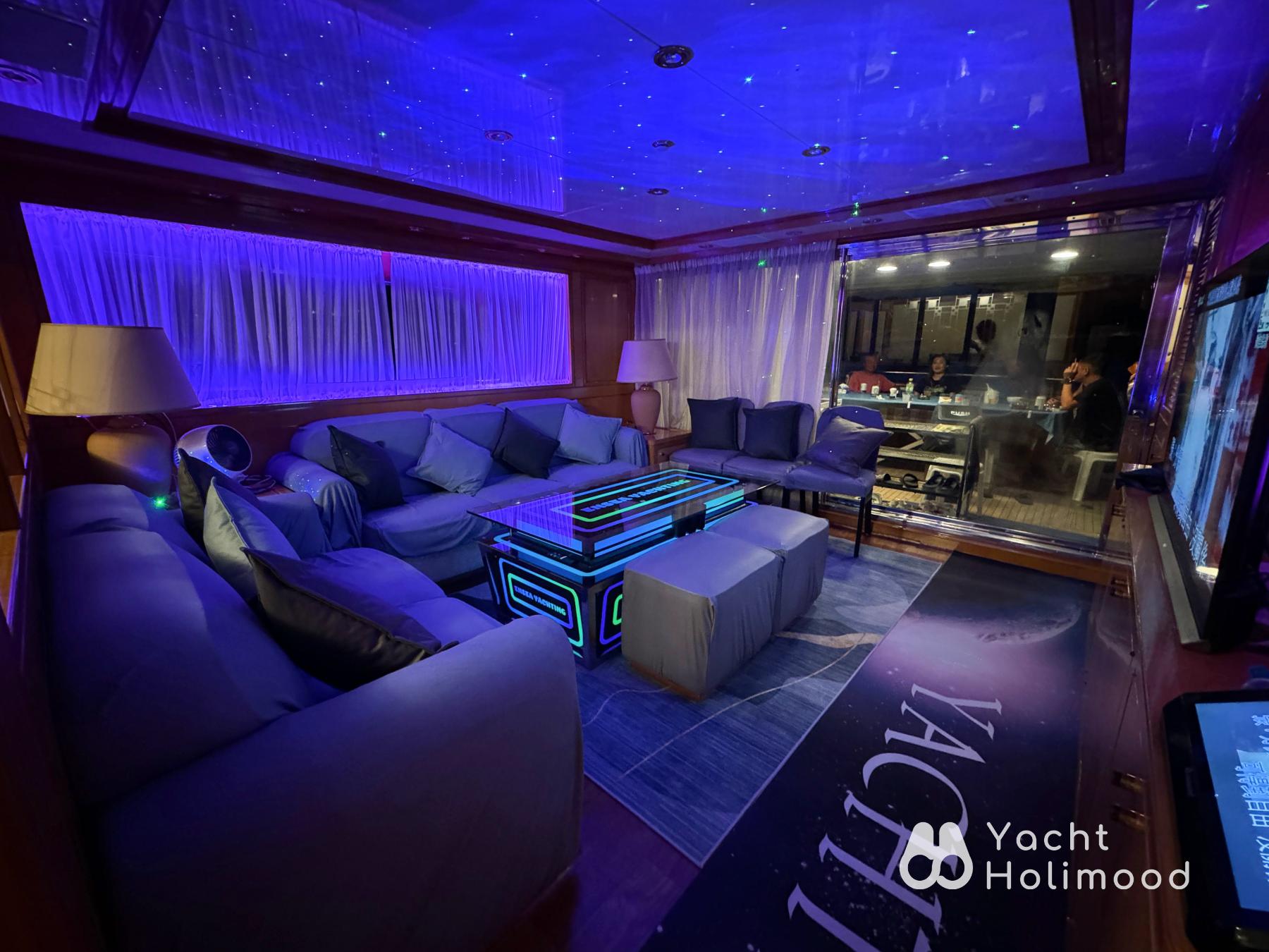 ES01 Sai Kung 82ft Italian luxury yacht houseboat at night | Free BBQ dinner, various entertainment facilities 6