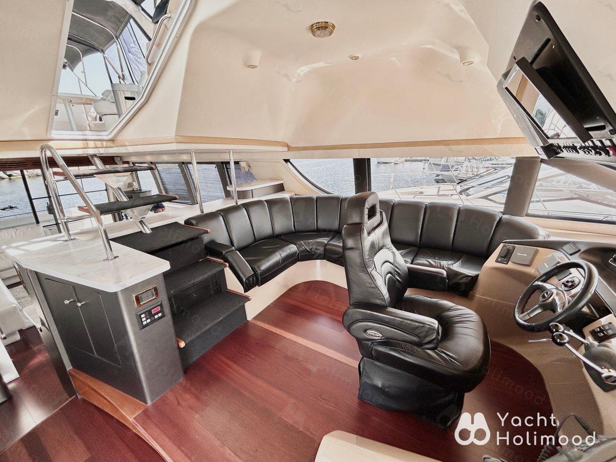 TR03 4 Hour Yacht Charter 3