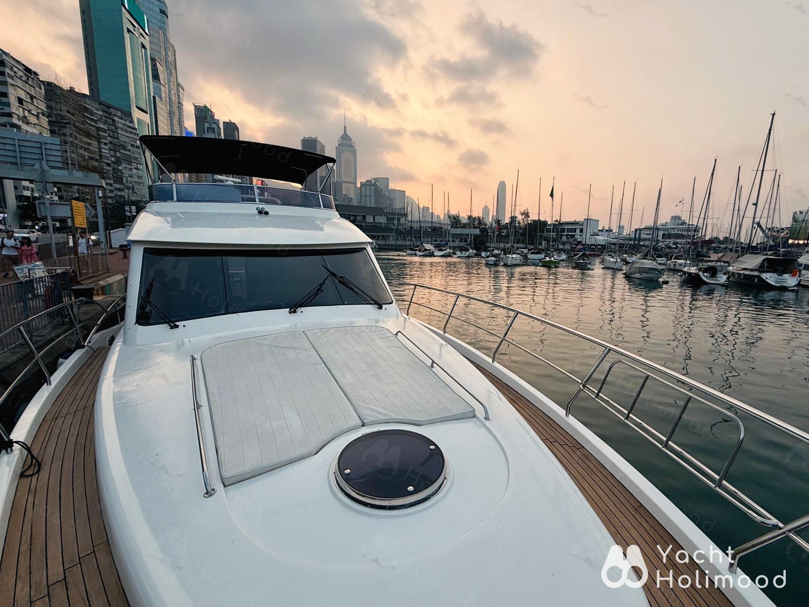 SL10 【New Arrival!】4Hour Cruiser Victoria Harbour/Three Major Bridges/Disneyland Night Tour 4