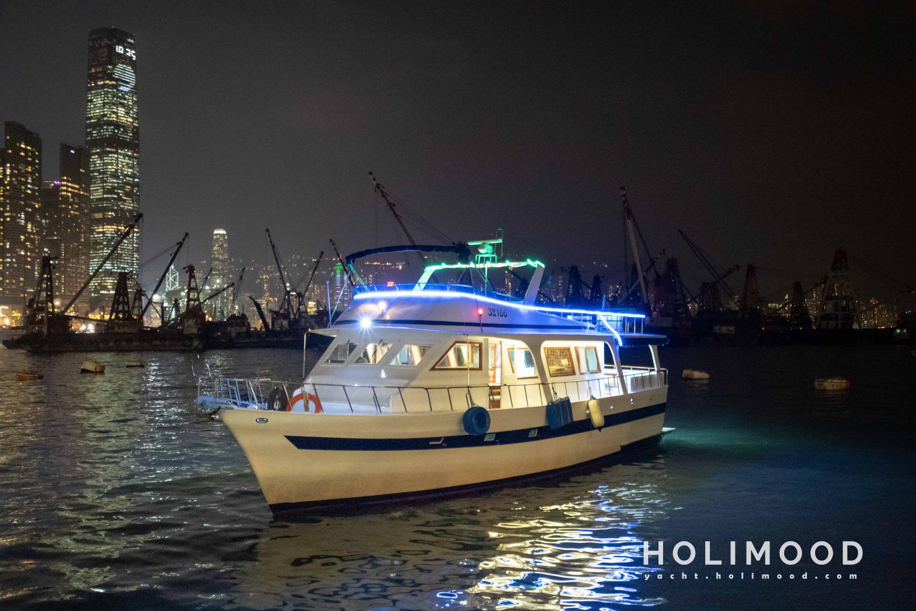SB01 City Night Charter Junk Boat 1